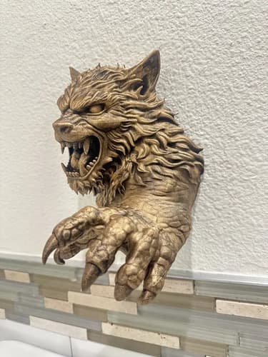 Estatua De Pared Gothic Hombre Lobo - A Pedido Dorado 2