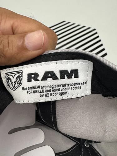 Gorra Dodge Ram Logo Embrodery - A Pedido Gris M 3