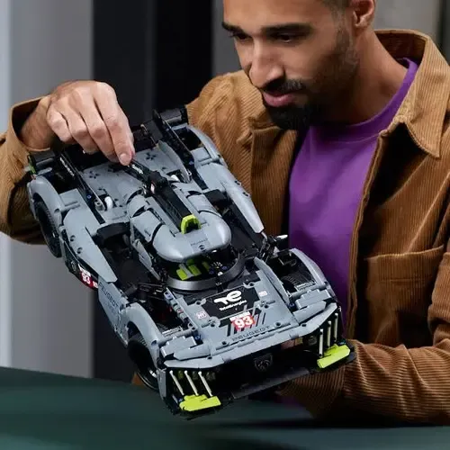 Lego Technic 42156 - Hipercoche Híbrido Peugeot 9x8 24h Le Mans, Número De Piezas 1775 5