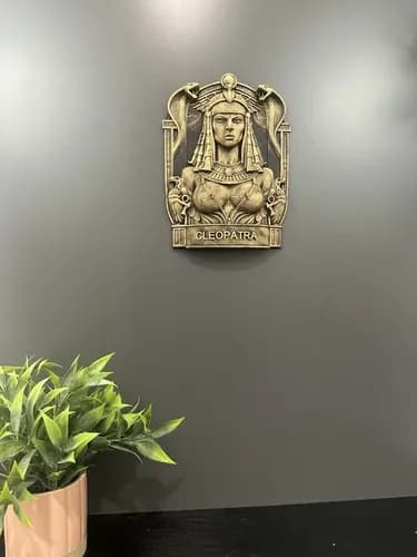 Estatua De Pared Cleopatra Egyptian - A Pedido Dorado 2
