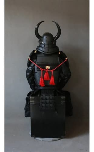 Armadura Japonesa De Samurái Negra Mate - A Pedido