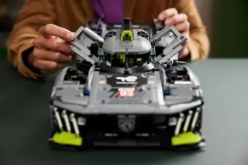 Lego Technic 42156 - Hipercoche Híbrido Peugeot 9x8 24h Le Mans, Número De Piezas 1775 6
