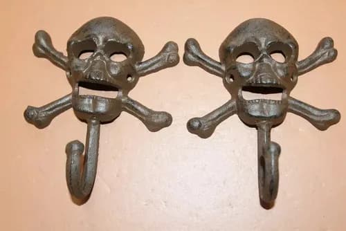 Percha De Hierro Jolly Roger Tiki - A Pedido_exkarg Marrón 2