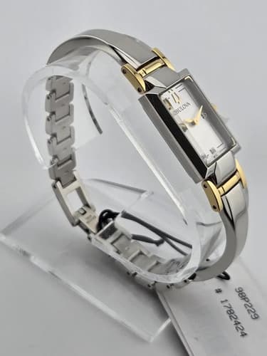 Reloj Bulova Classic Diamond Two-tone Ladies - A Pedido Plateado 4