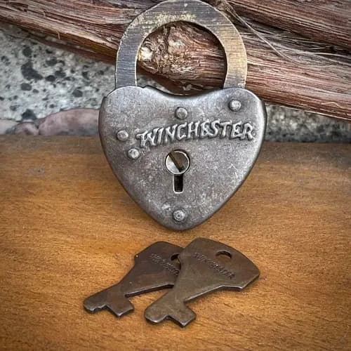 Candado Winchester Heart Lock - A Pedido_exkarg Dorado 2