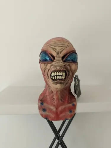 Máscara De Alíen Garo Extraterrestre Nightmare Makers Color Rosa 2