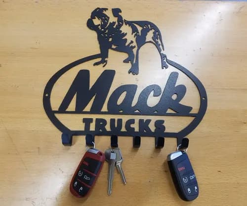 Porta Llave De Mack Trucks Pared - A Pedido Negro